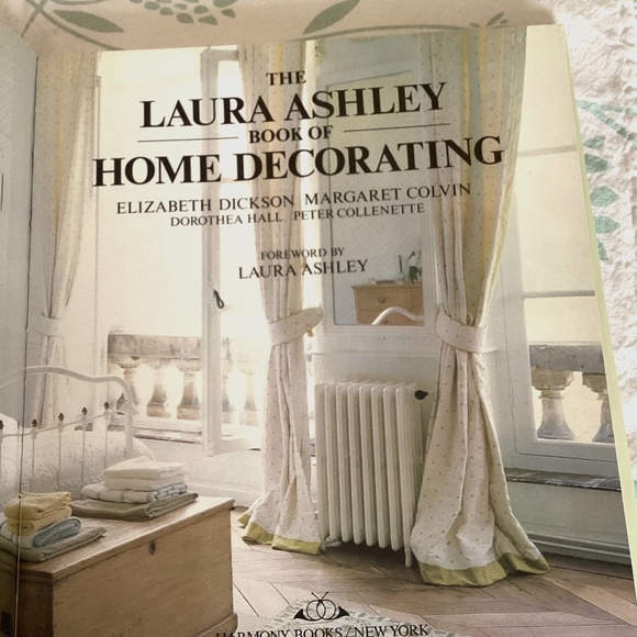 The Laura Ashley Book of Home Decorating - Vintage 1982-85 - Picture 1 of 11